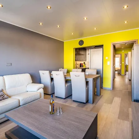 Near Dunes With Sea View Apartment *